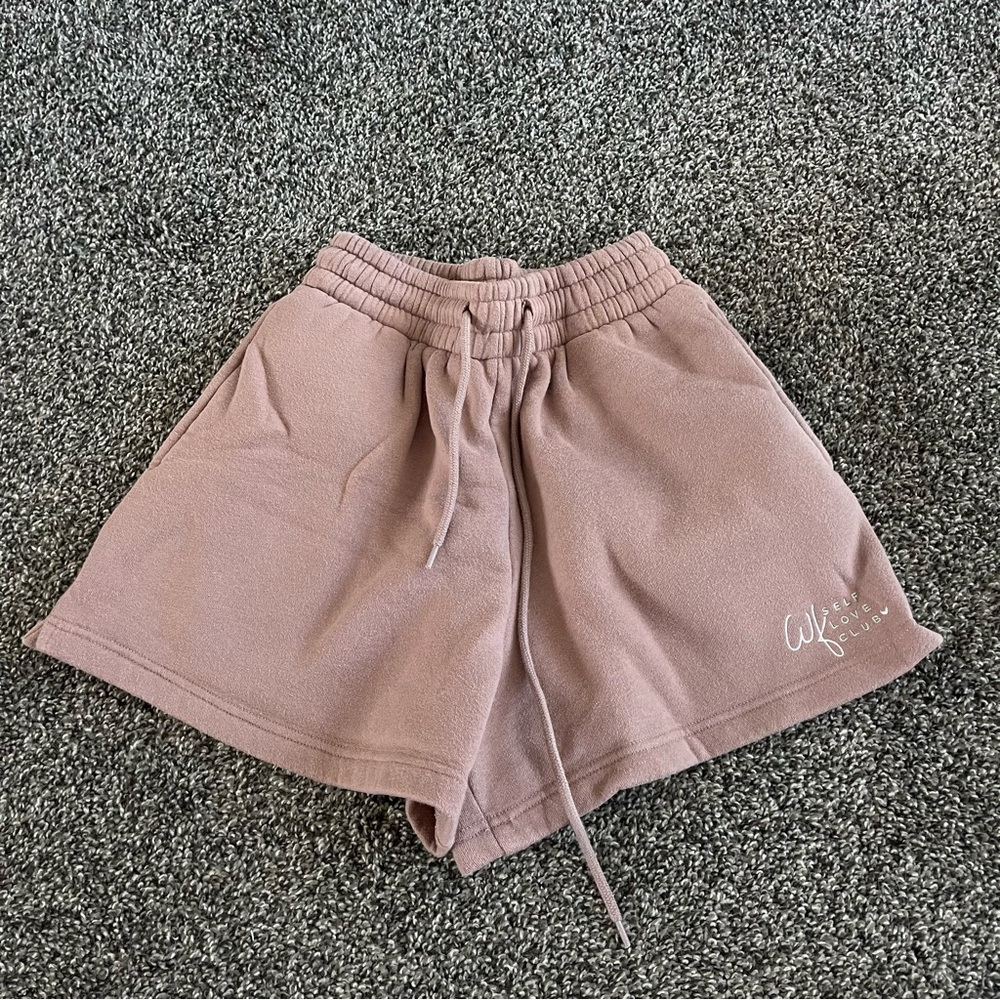 White fox sweat shorts